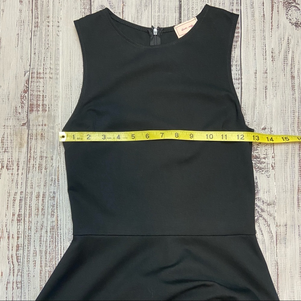 love…ady Colorblock Hem Fit & Flare Dress Size XS. Like New. - Picture 7 of 8